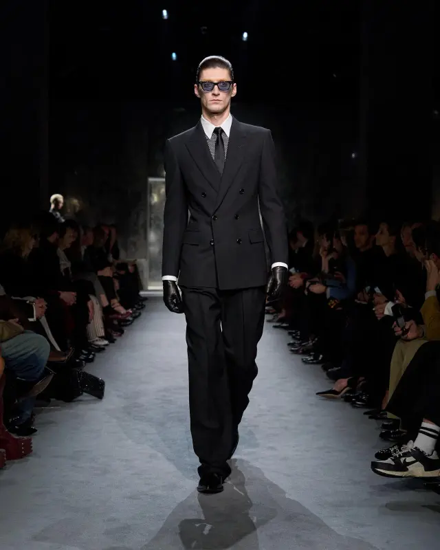 DIAMOND PRINT COTTON CLASSIC FIT SHIRT BLACK AND WHITE online